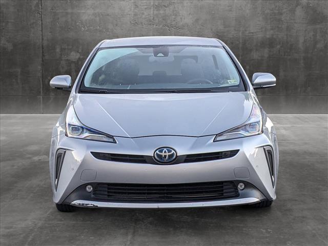 2021 toyota prius le
