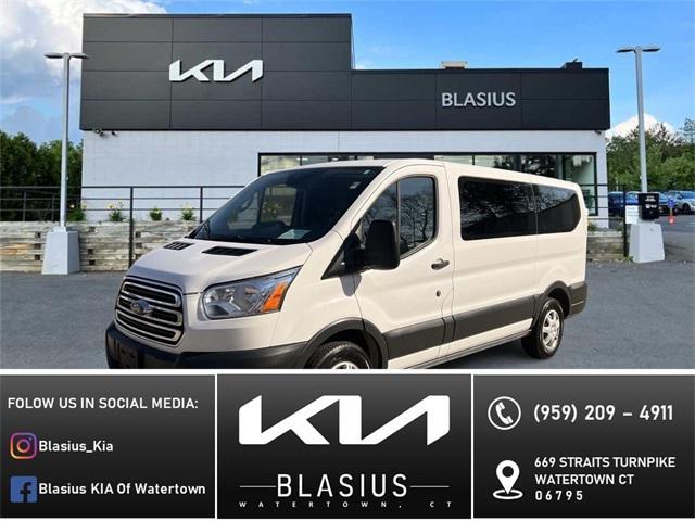 2018 ford transit-150 xlt
