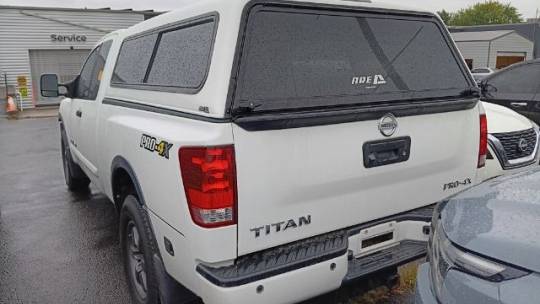 2015 nissan titan pro-4x
