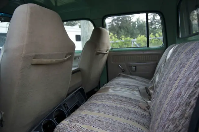 1983 dodge power ram w350 crew cab short bed only 75,000 orignal miles very rare