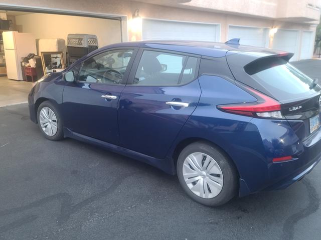 2022 nissan leaf s