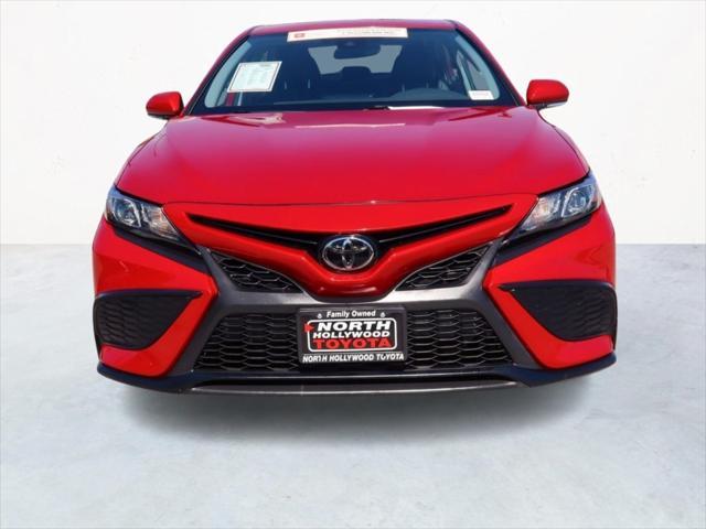 2022 toyota camry se
