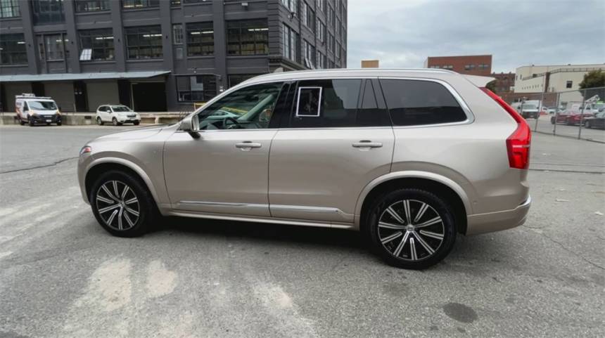 2024 volvo xc90 b5 plus bright theme