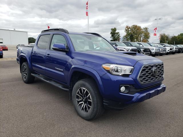 2023 toyota tacoma trd sport