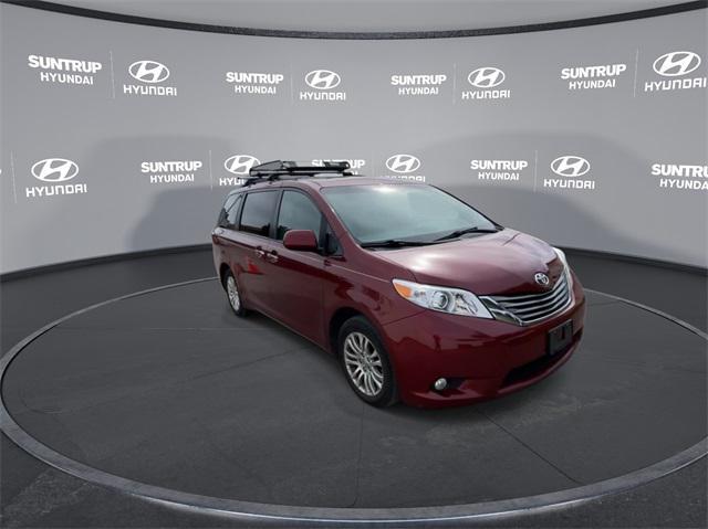 2017 toyota sienna xle