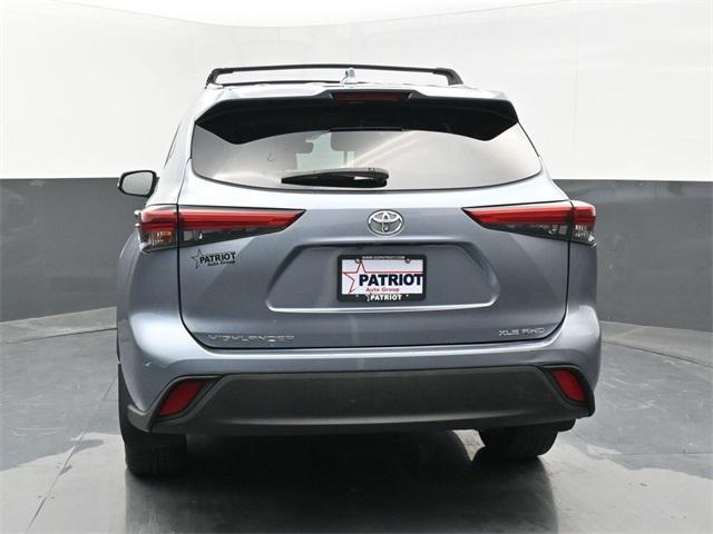 2021 toyota highlander xle