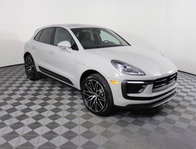 2024 porsche macan base