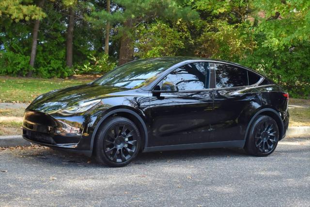 2022 tesla model y long range dual motor all-wheel drive