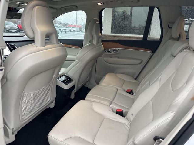 2022 volvo xc90 t5 momentum 7 passenger