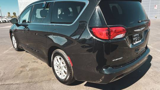2022 Chrysler Voyager