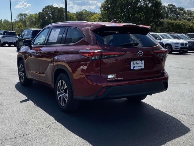 2022 toyota highlander xle
