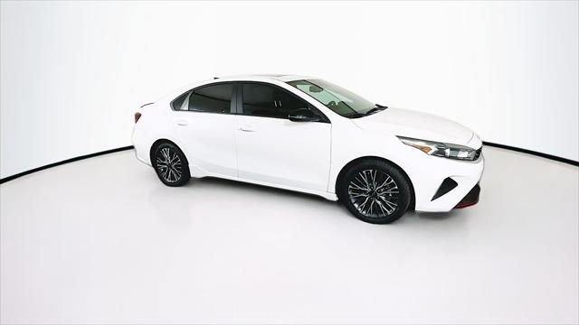 2022 kia forte gt-line
