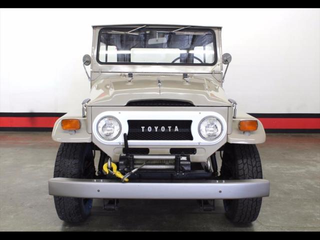 fj40 4x4 california car 3-speed original stock survivor offroad removable top