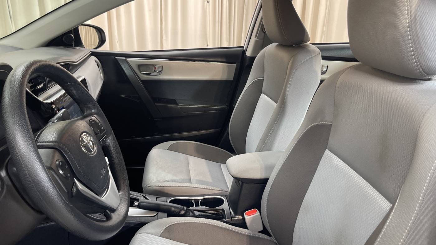 2017 toyota corolla le