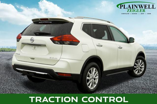 2017 nissan rogue sv