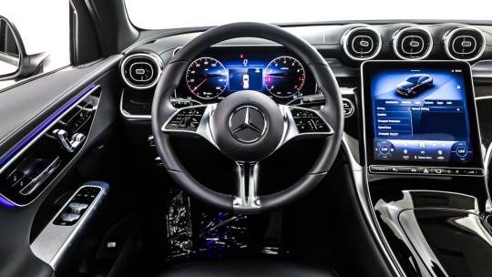 2025 Mercedes-Benz GLC