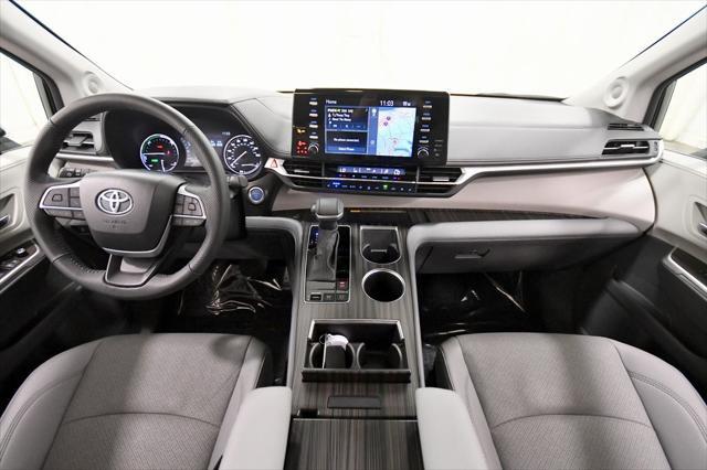 2024 toyota sienna limited 7-passenger