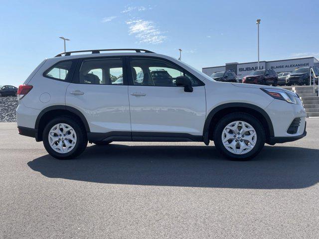 2022 subaru forester base
