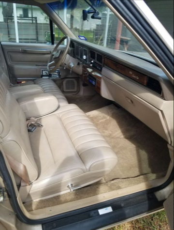 lincoln town car executive series 1989