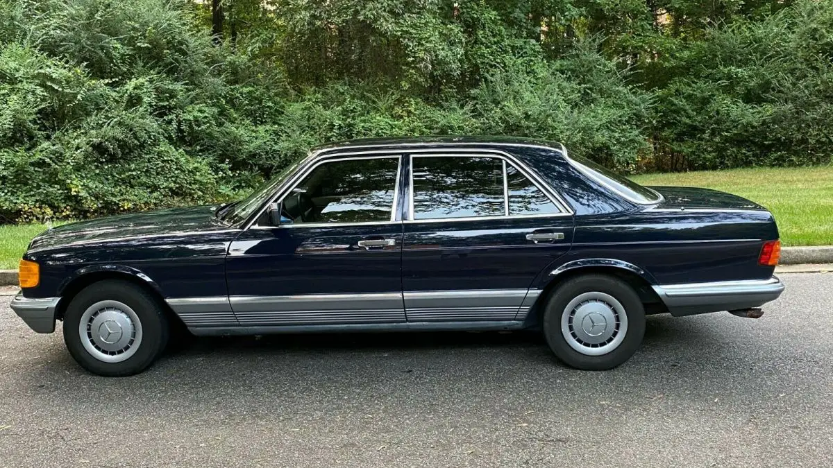 1984 mercedes-benz 280se - european market model - runs great - 4 speed manual