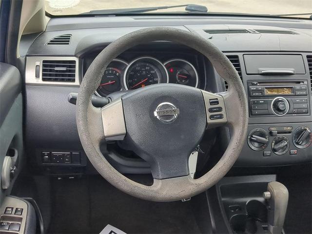 2010 nissan versa 1.8 s