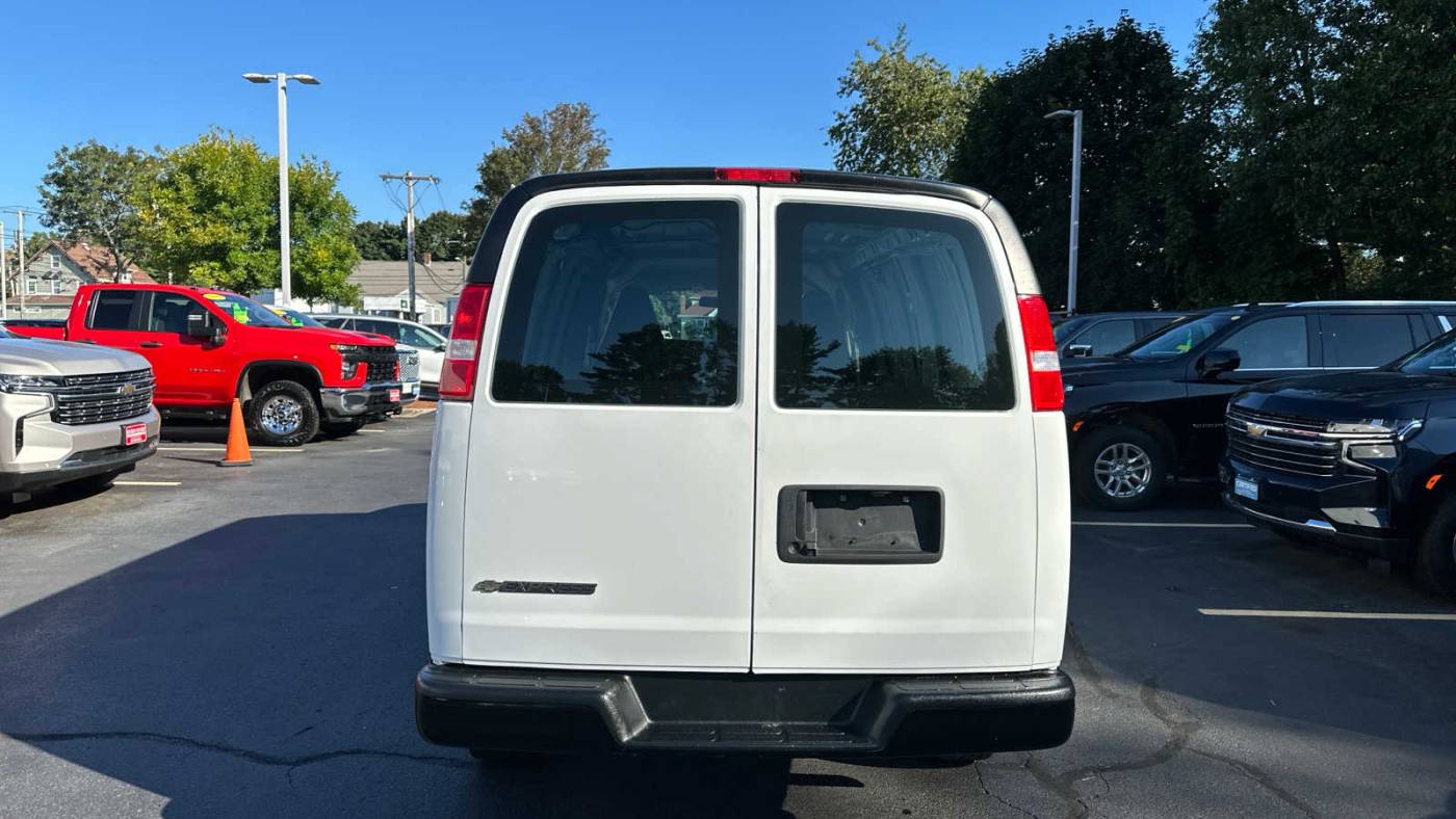 2021 chevrolet express 2500