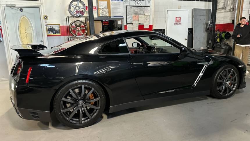 2015 nissan gt-r premium