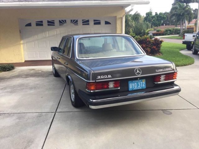 1983 mercedes-benz 300d excellent condition