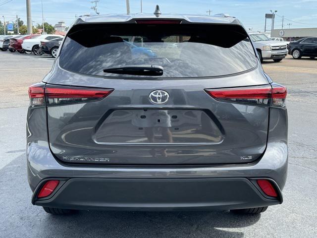 2022 toyota highlander xle