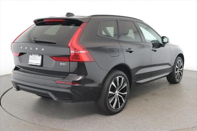 2024 volvo xc60 b5 plus dark theme