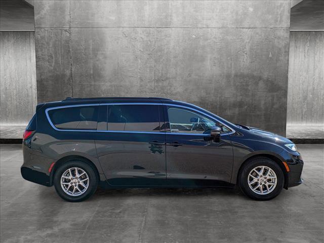 2022 chrysler pacifica touring l