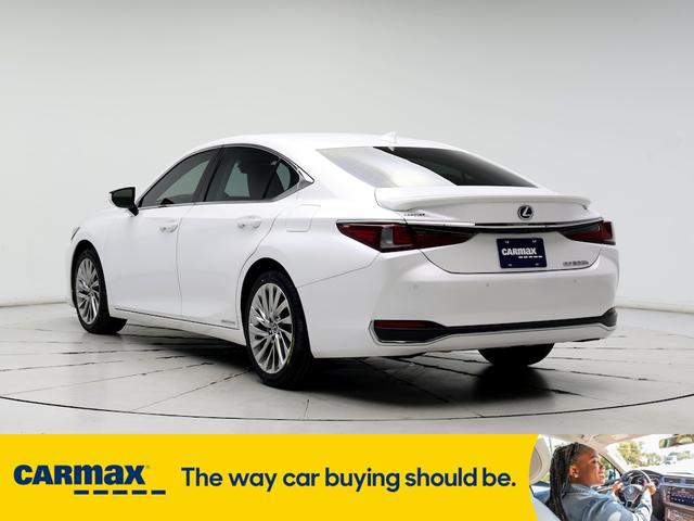 2021 lexus es 300h luxury