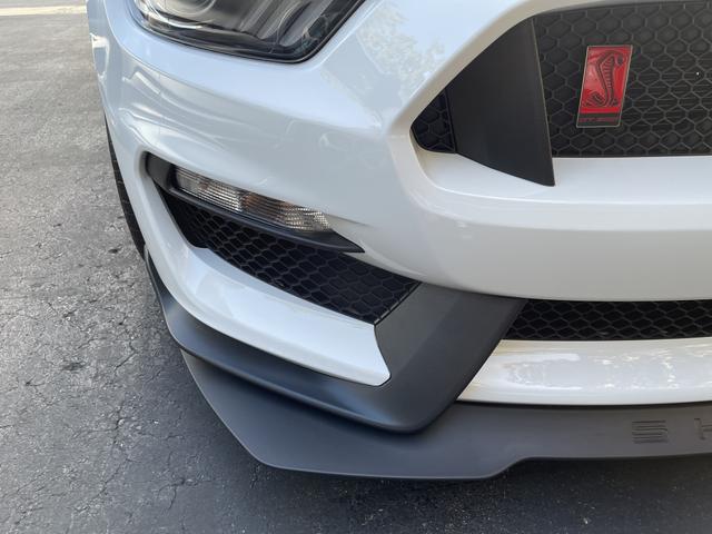 2019 ford shelby gt350r base