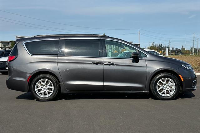 2022 chrysler pacifica touring l