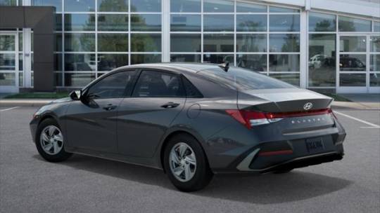 new 2025 hyundai elantra se