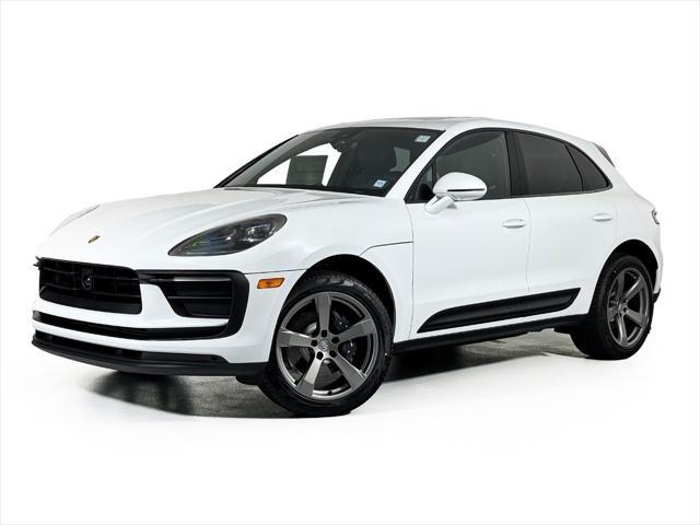 2024 porsche macan base