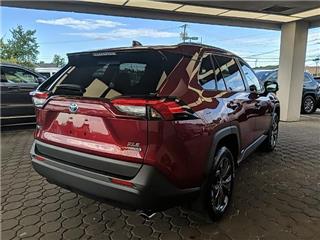 2022 Toyota RAV4 xle premium