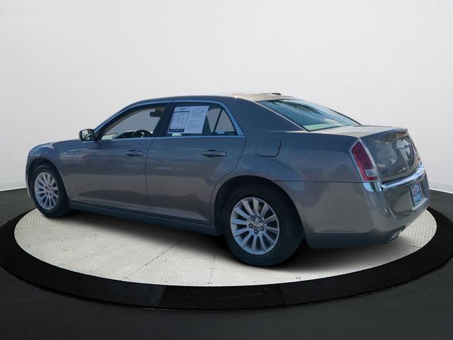 2014 chrysler 300 base
