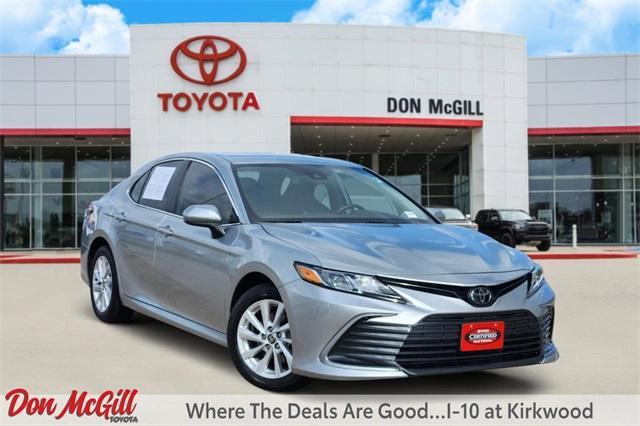 2024 toyota camry le