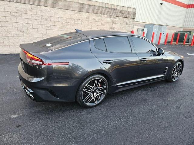 2022 kia stinger gt2