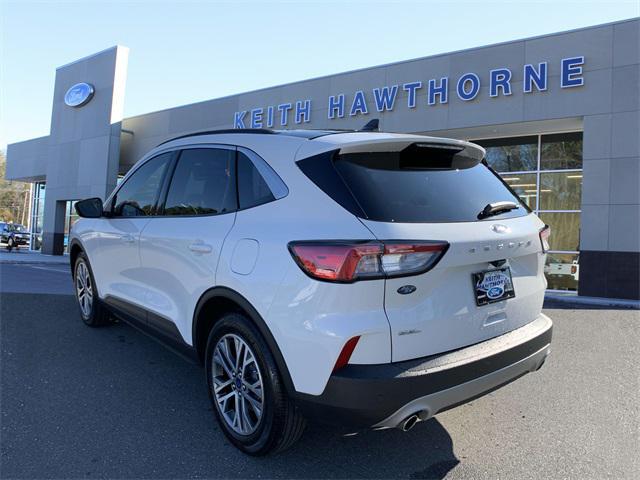 2022 ford escape sel