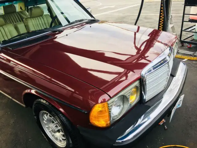 classic 1985 mercedes benz 300d turbo diesel last year w123