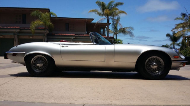 1974 jaguar xke roadster metallic silver/red superior car inside & out call us!