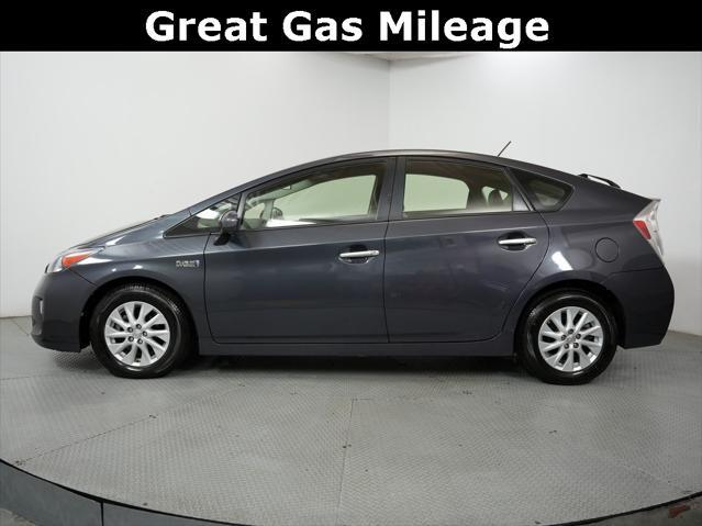 2013 toyota prius plug-in advanced