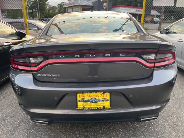 2020 dodge charger sxt