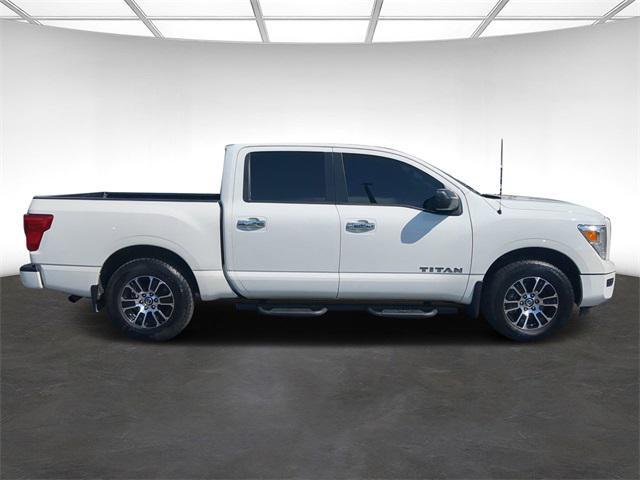 2021 nissan titan sv