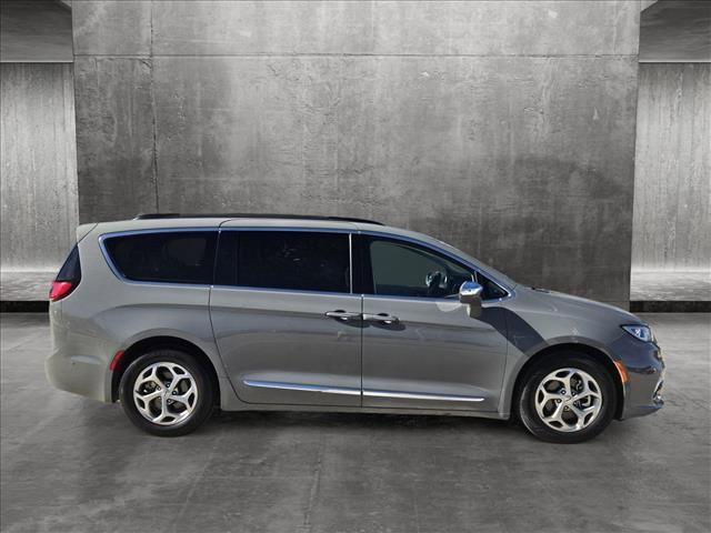 2022 chrysler pacifica limited