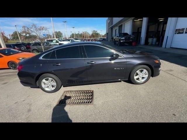 2022 chevrolet malibu fwd lt