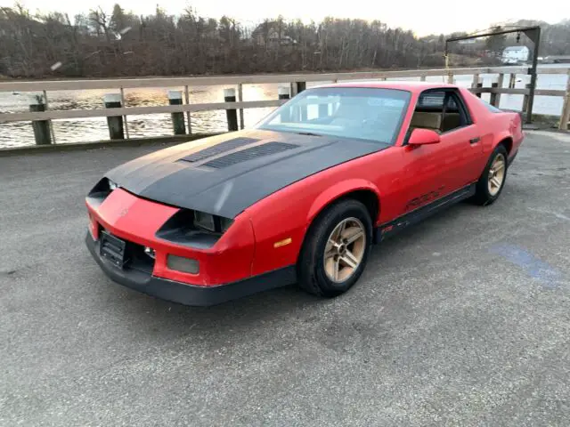 1986 chevrolet camaro iroc z28. 350 & automatic. gm invoice