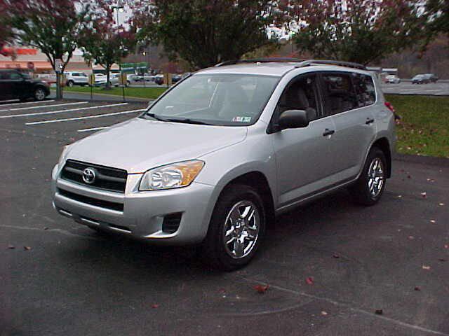 2011 toyota rav4 base
